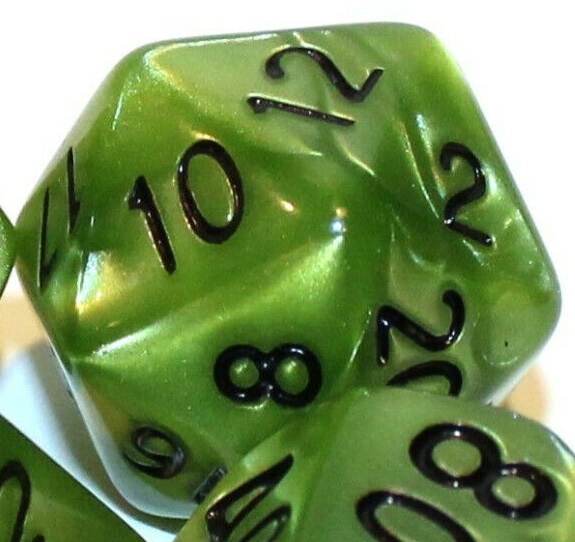 TLAMA games Hrací kostka dvacetistěnná perleťová Barva: zelená / černá