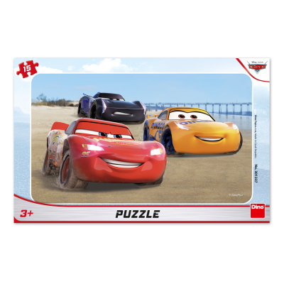 Puzzle deskové Cars závodí 15 dílků