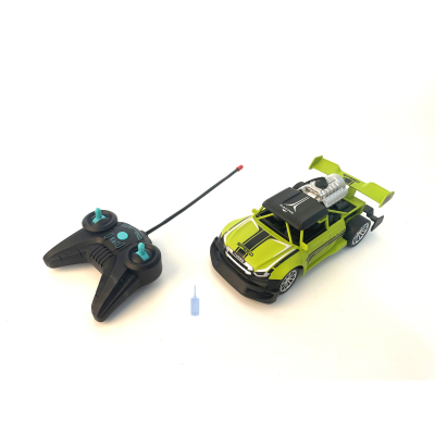 Auto 1:20 s efektem kouře RC - zelené