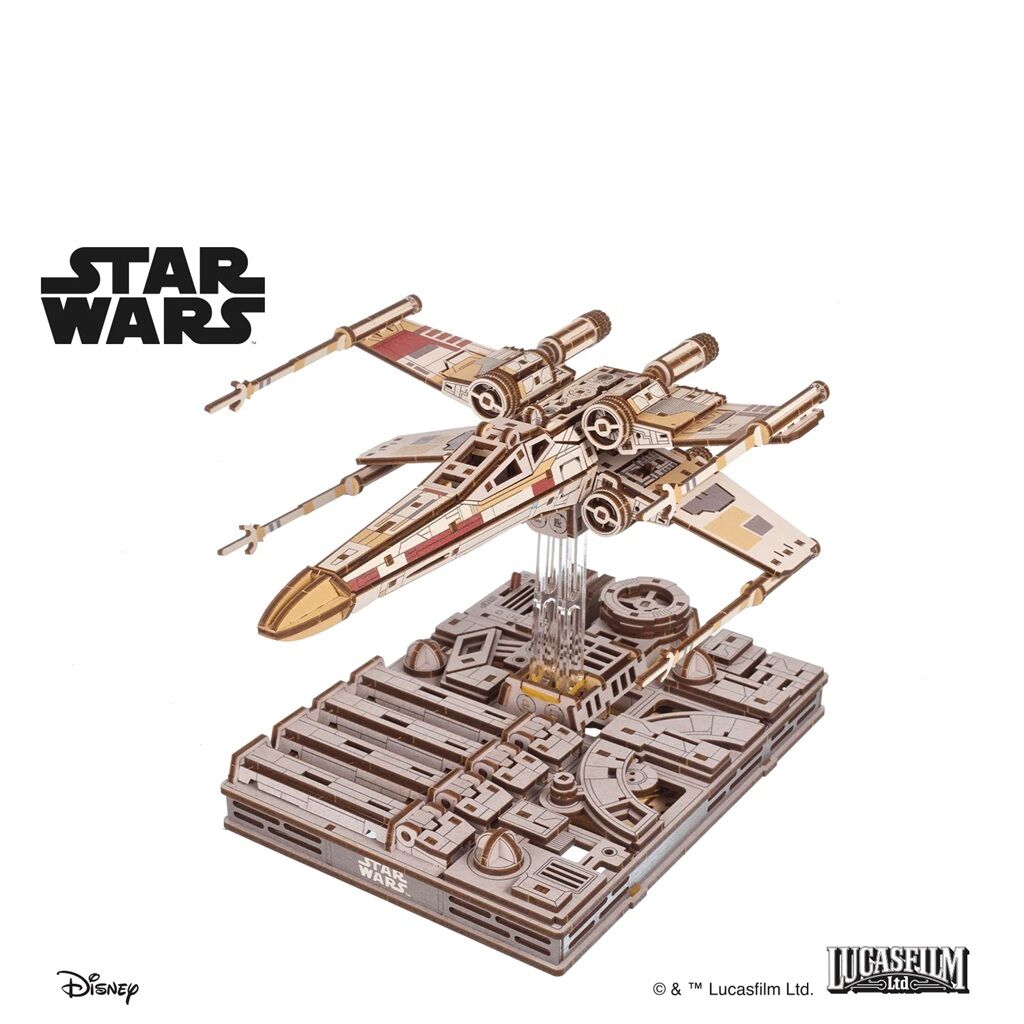 Ugears Star Wars Luke Skywalker X-Wing stíhačka (3D dřevěná mechanická skládačka)